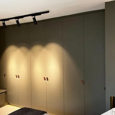 Apartment Lovely 51 M Near Montmartre